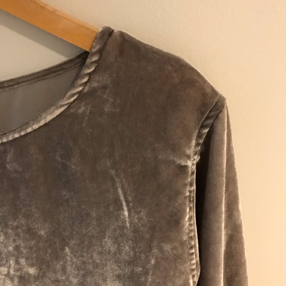 Anthropologie Cloth & Stone Velvet Bell Sleeve Top - Picture 2 of 5